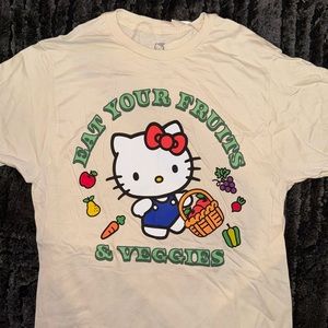 New Hello Kitty eat fruits vegetables graphic tee Tshirt kawaii M